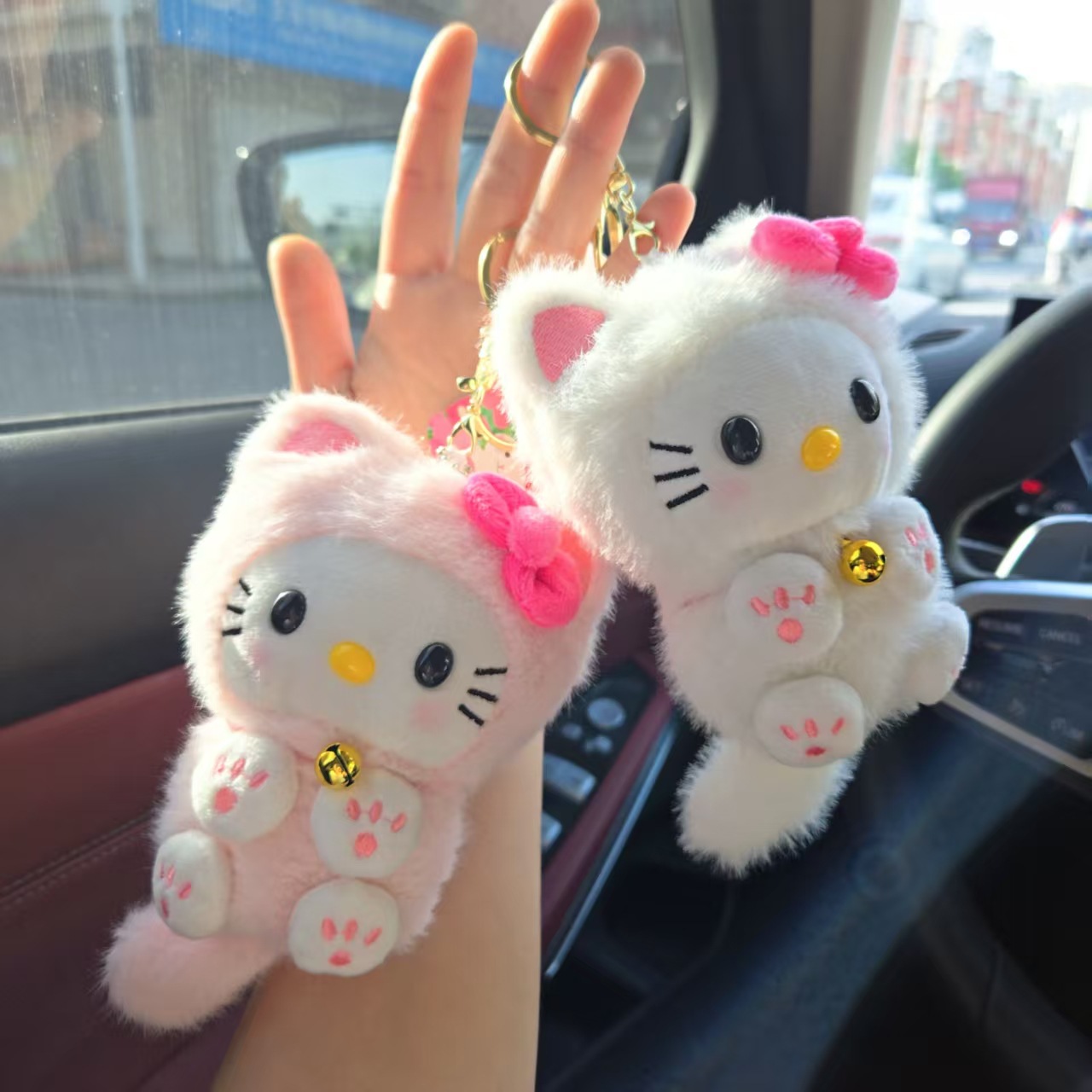 Car Accessories Etsy - Uroczy wisiorek HelloKitty z dzwoneczkiem, dekoracja