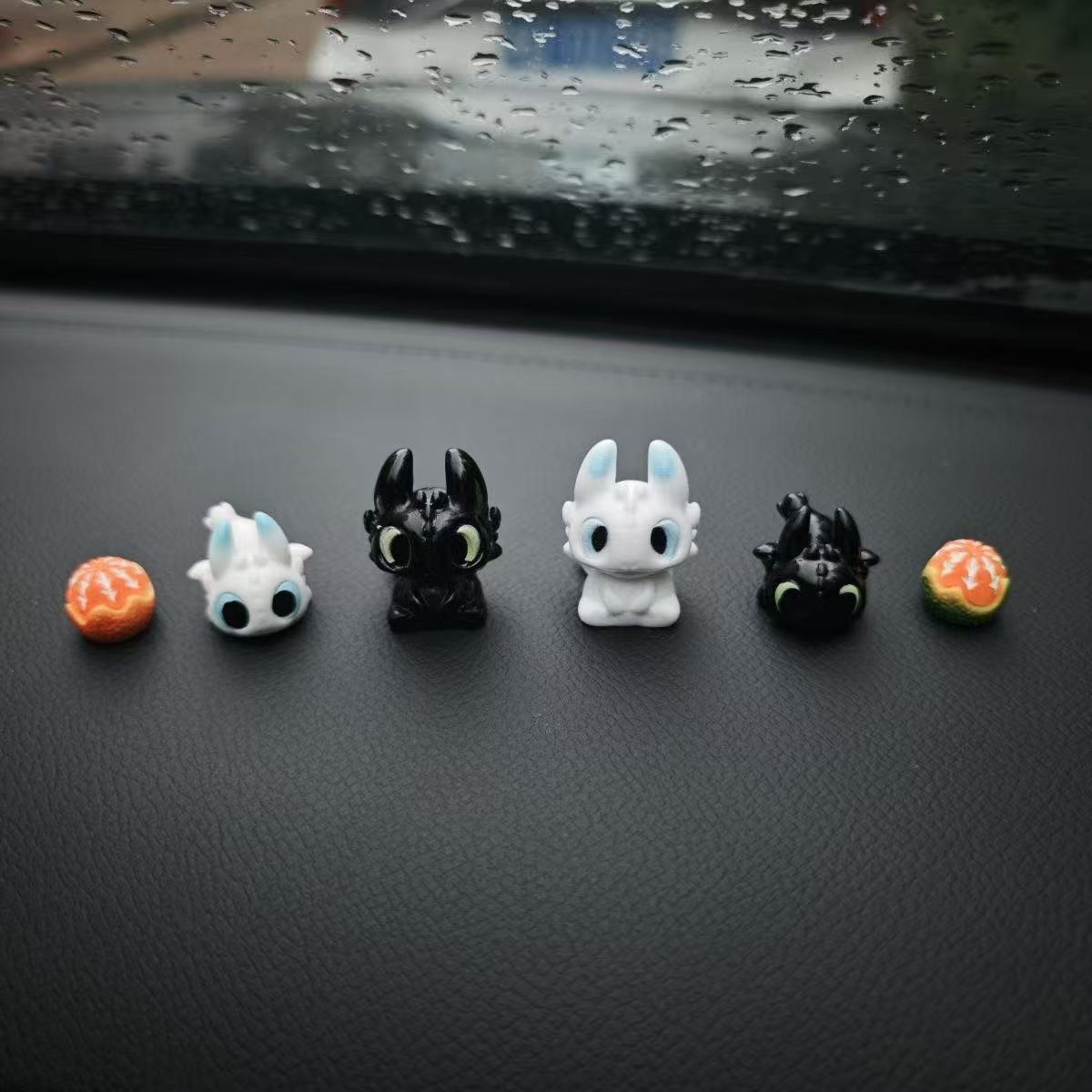 Urocza figurka bezzębnej lalki – Car Accessories Etsy recenzja i cena